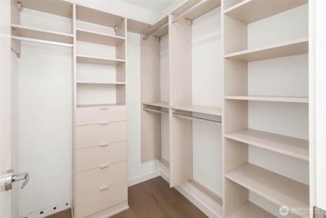 10232 NE 10th Street Bellevue WA 98004