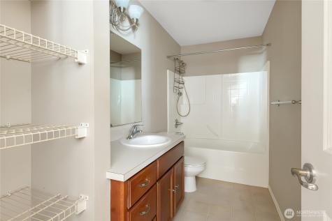 16018 124th Avenue Ct E Puyallup WA 98374
