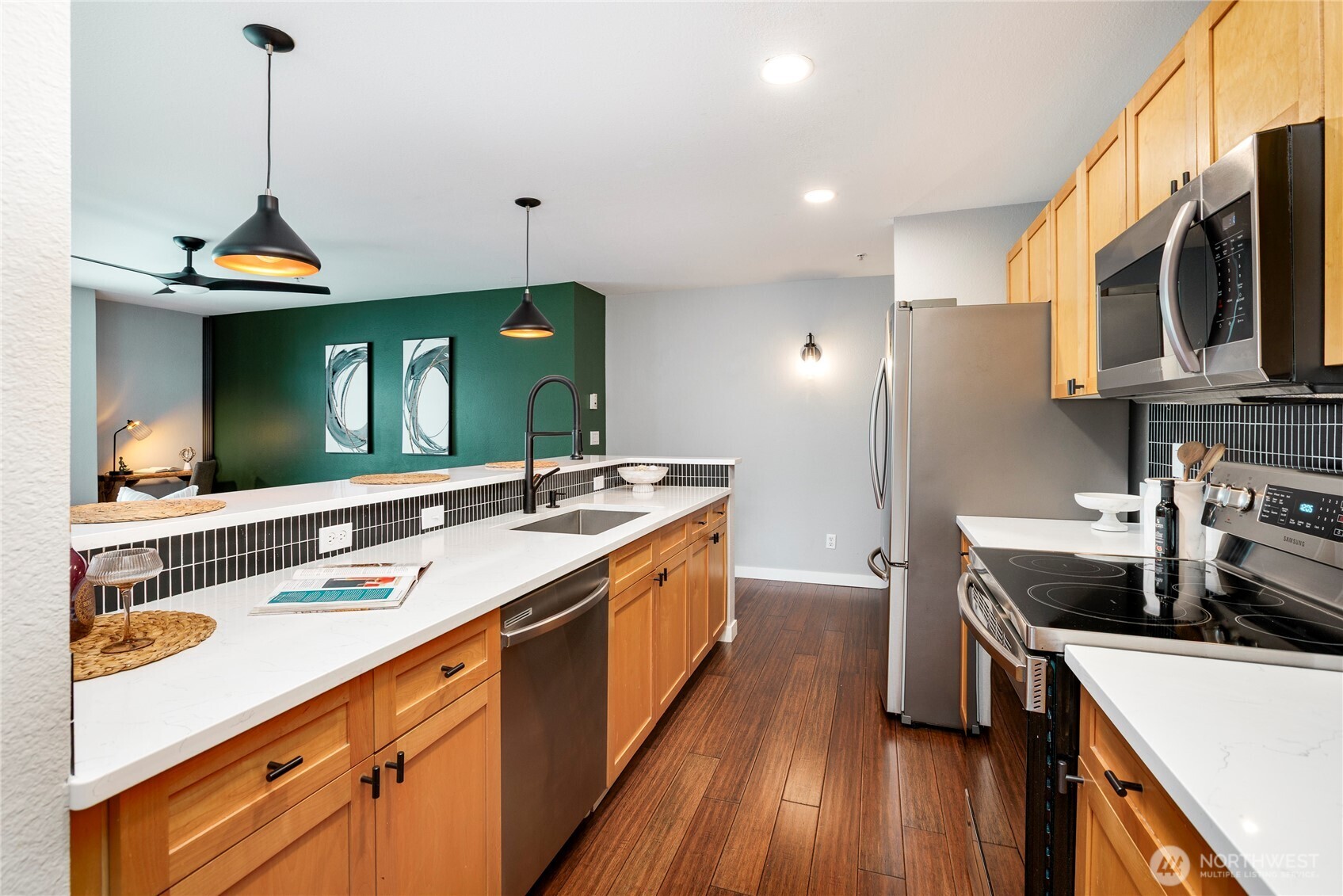 4409 California Avenue SW Seattle WA 98116