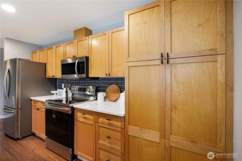 4409 California Avenue SW Seattle WA 98116