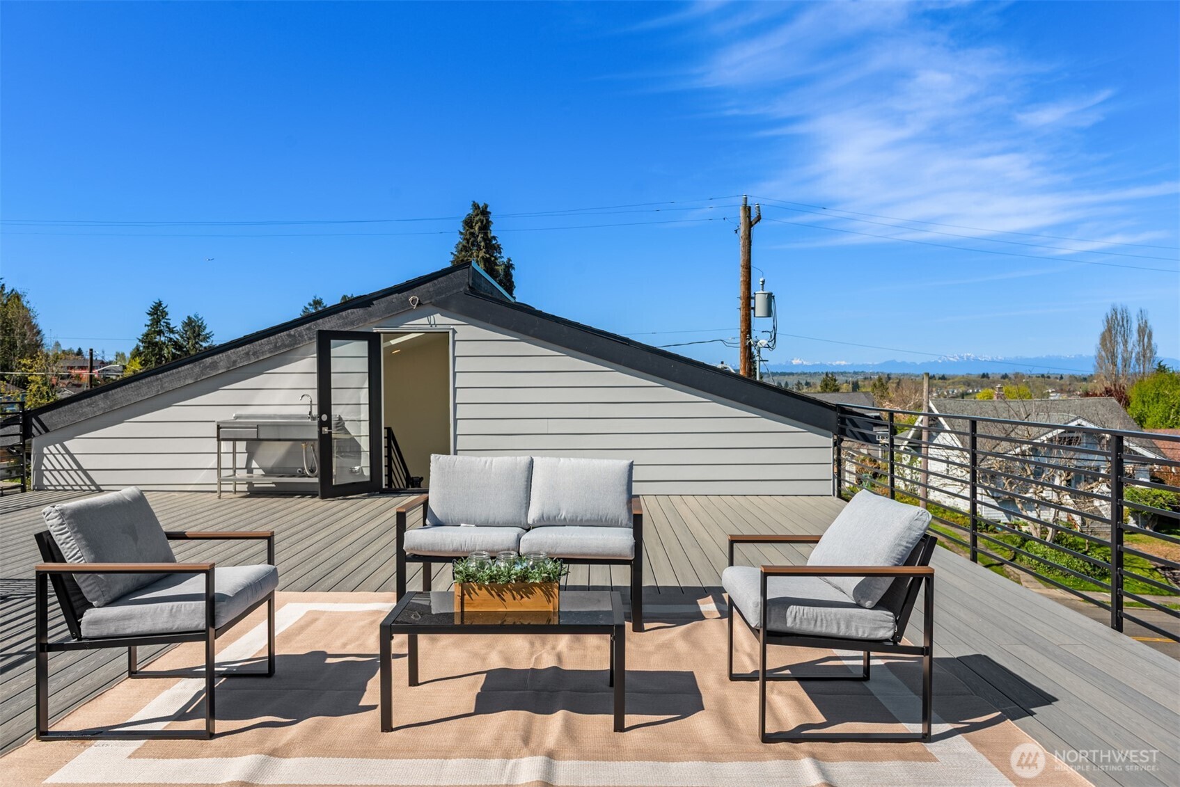 9846 62nd Avenue S Seattle WA 98118