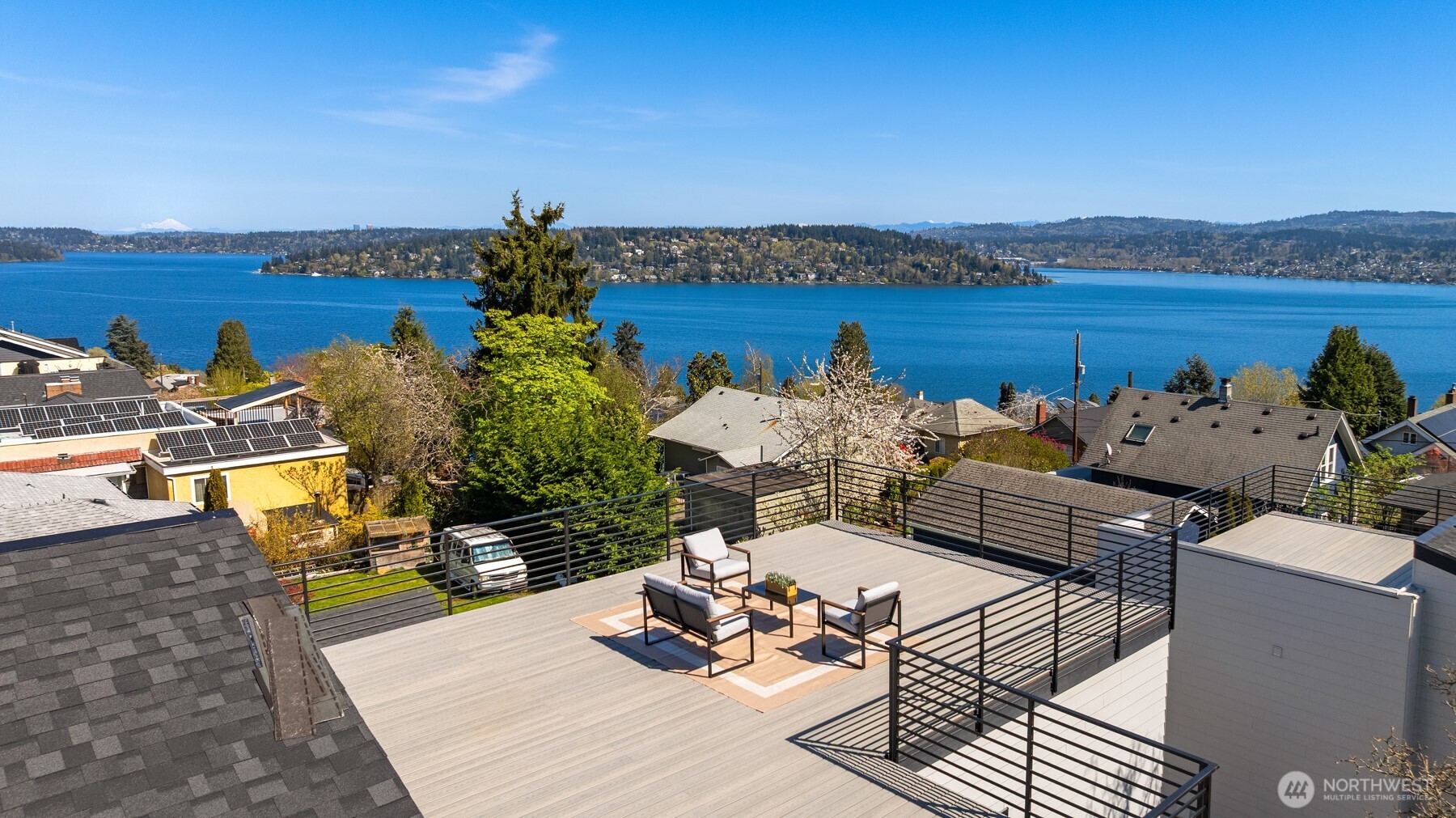 9846 62nd Avenue S Seattle WA 98118