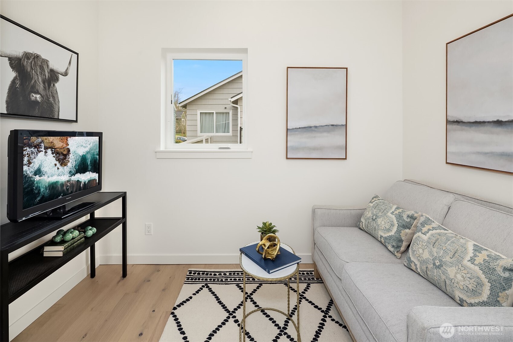 7521 12th Avenue NW Seattle WA 98117
