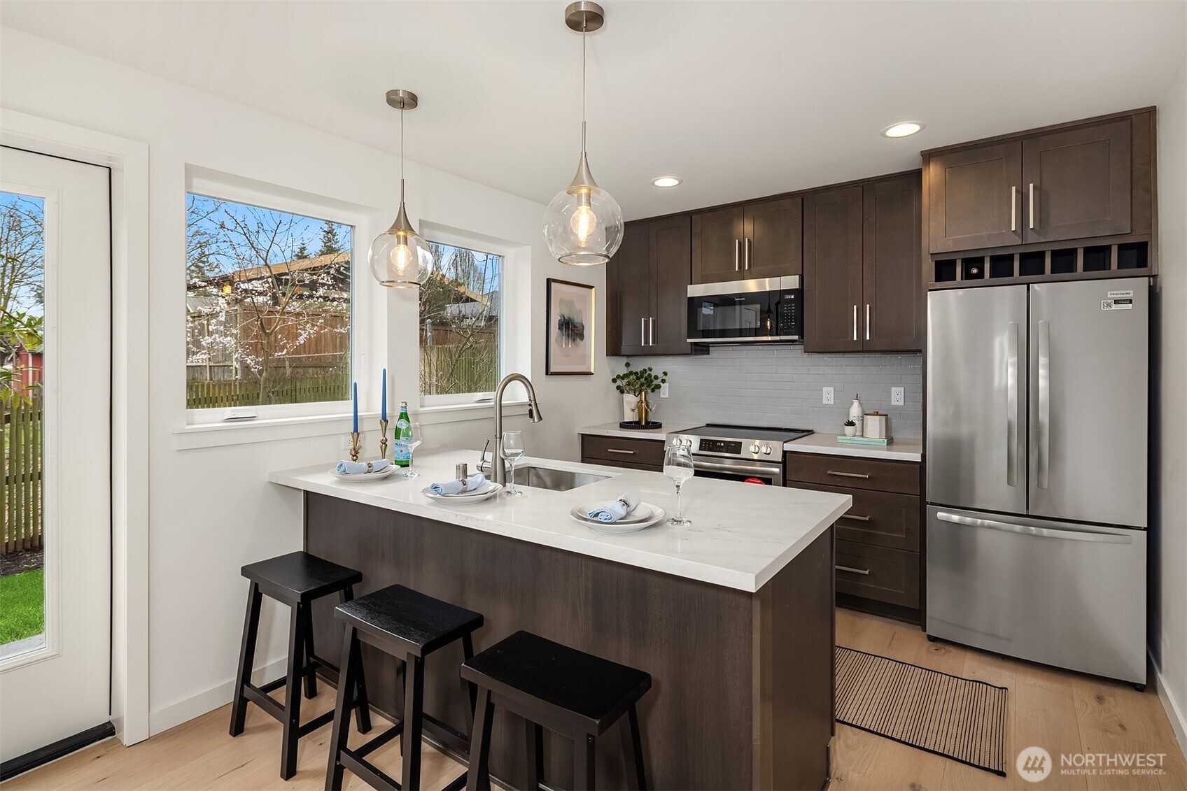 7521 12th Avenue NW Seattle WA 98117