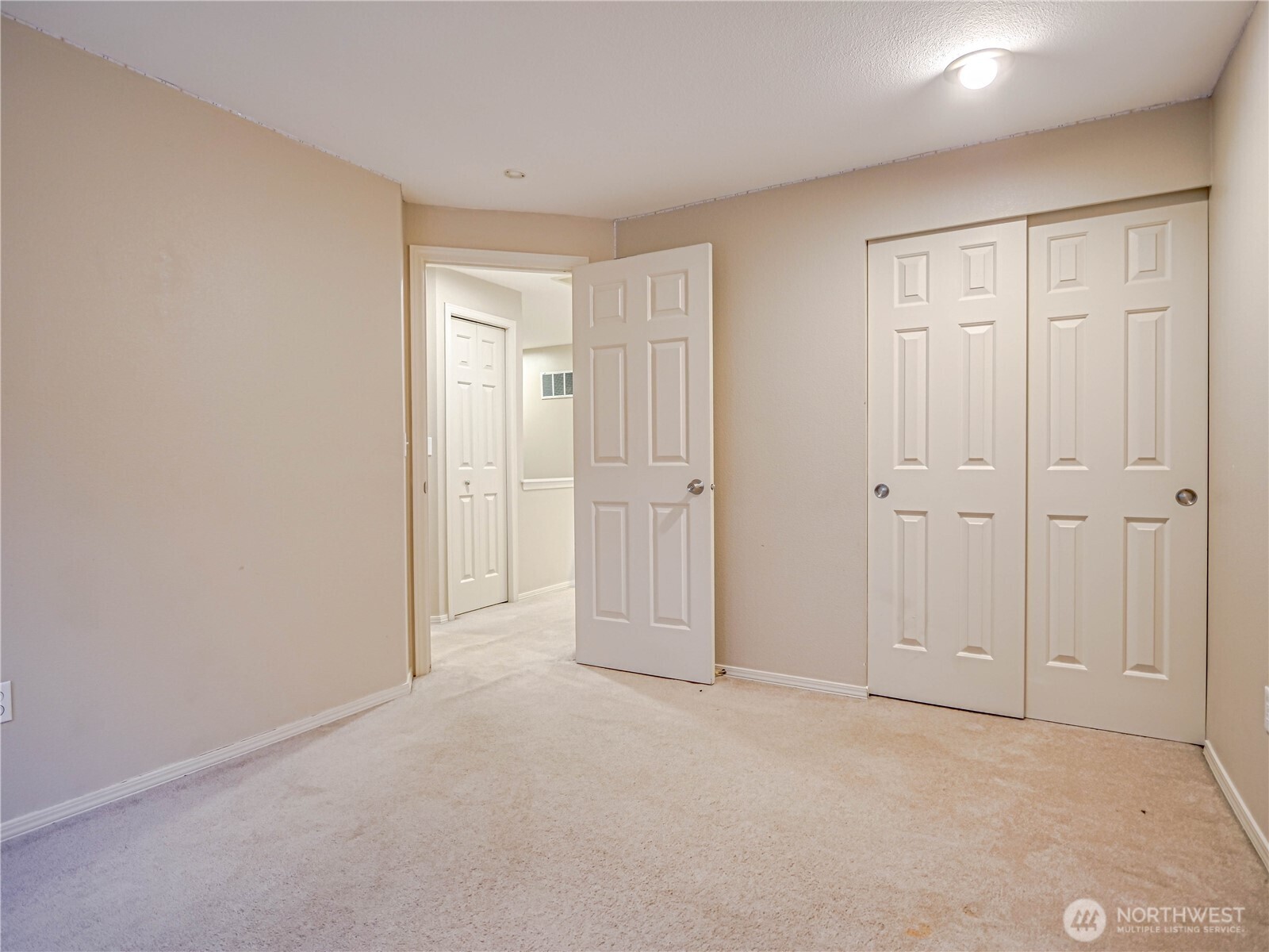 4714 Fairwood Boulevard NE Tacoma WA 98422