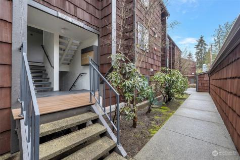 2300 NE 89th Street Seattle WA 98115