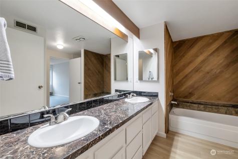2300 NE 89th Street Seattle WA 98115