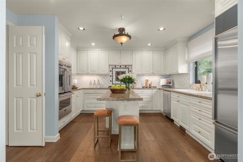 1333 Harbor Avenue SW Seattle WA 98116