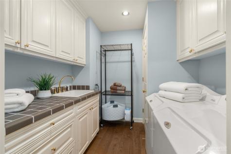 1333 Harbor Avenue SW Seattle WA 98116