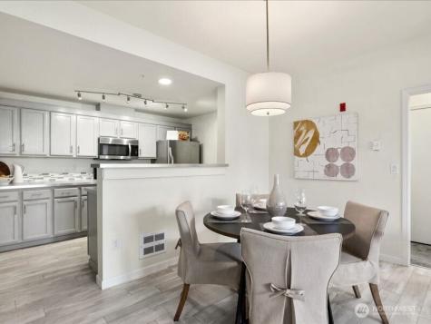 22527 SE 38th Terrace Issaquah WA 98029