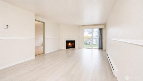 25005 98th Place S Kent WA 98030