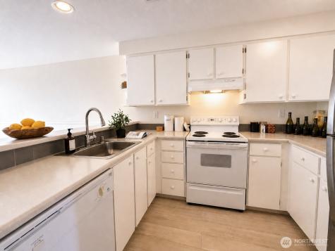25005 98th Place S Kent WA 98030