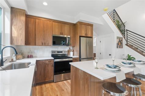 2907 Cedarwood Avenue Bellingham WA 98225