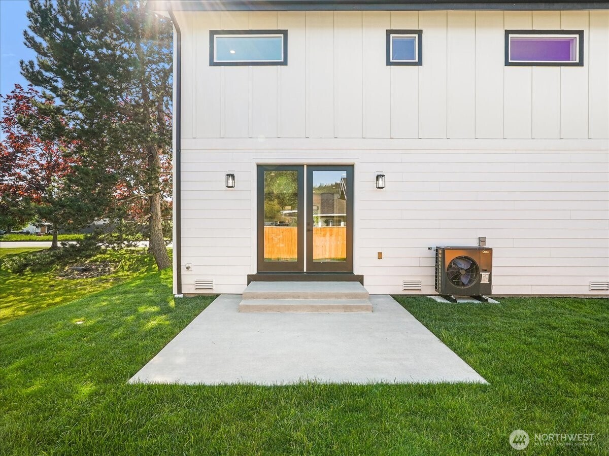5701 Parker Road E Sumner WA 98390