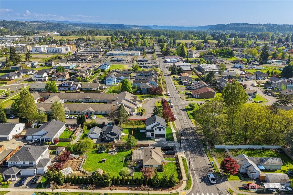 5701 Parker Road E Sumner WA 98390