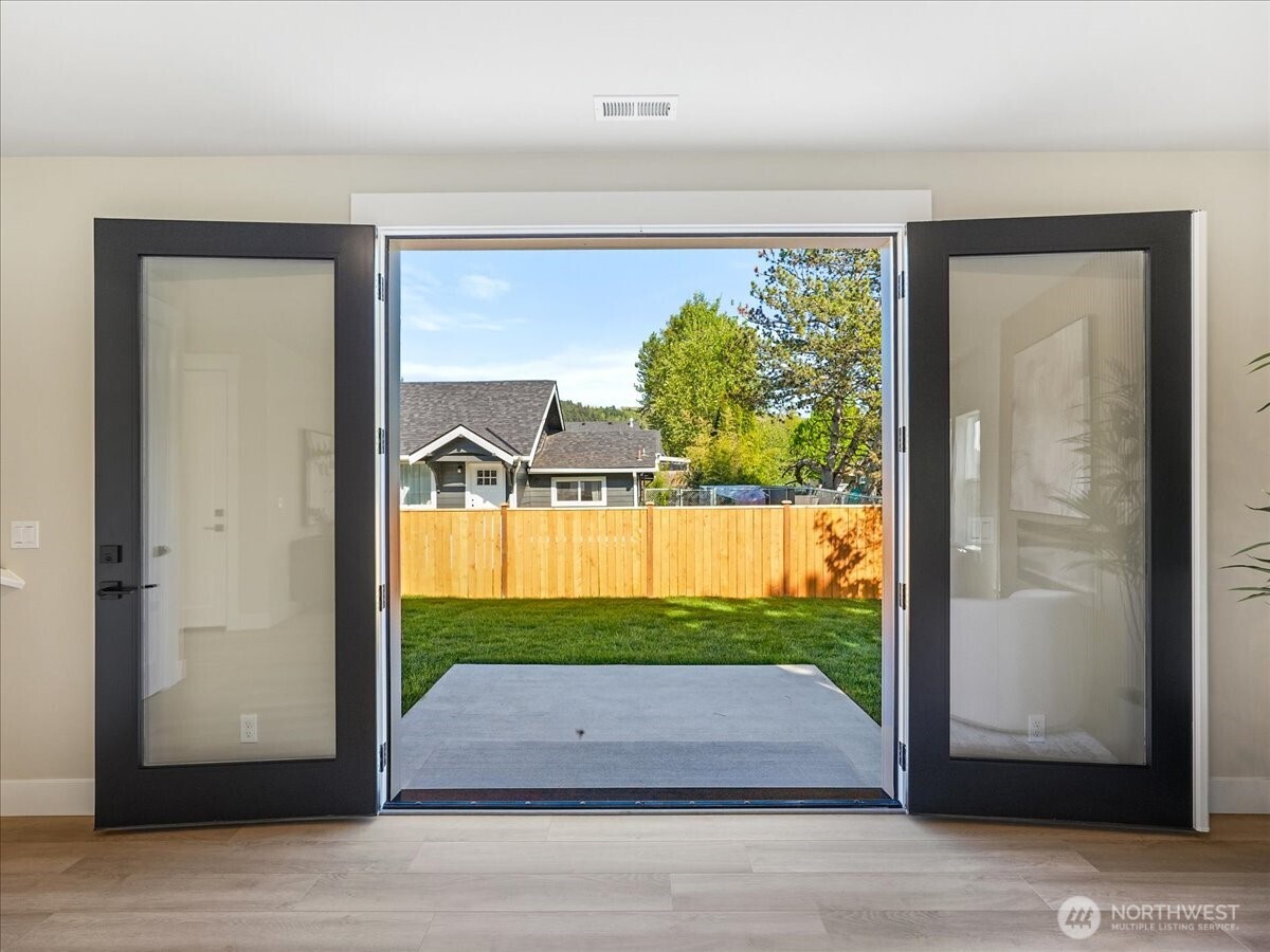 5701 Parker Road E Sumner WA 98390