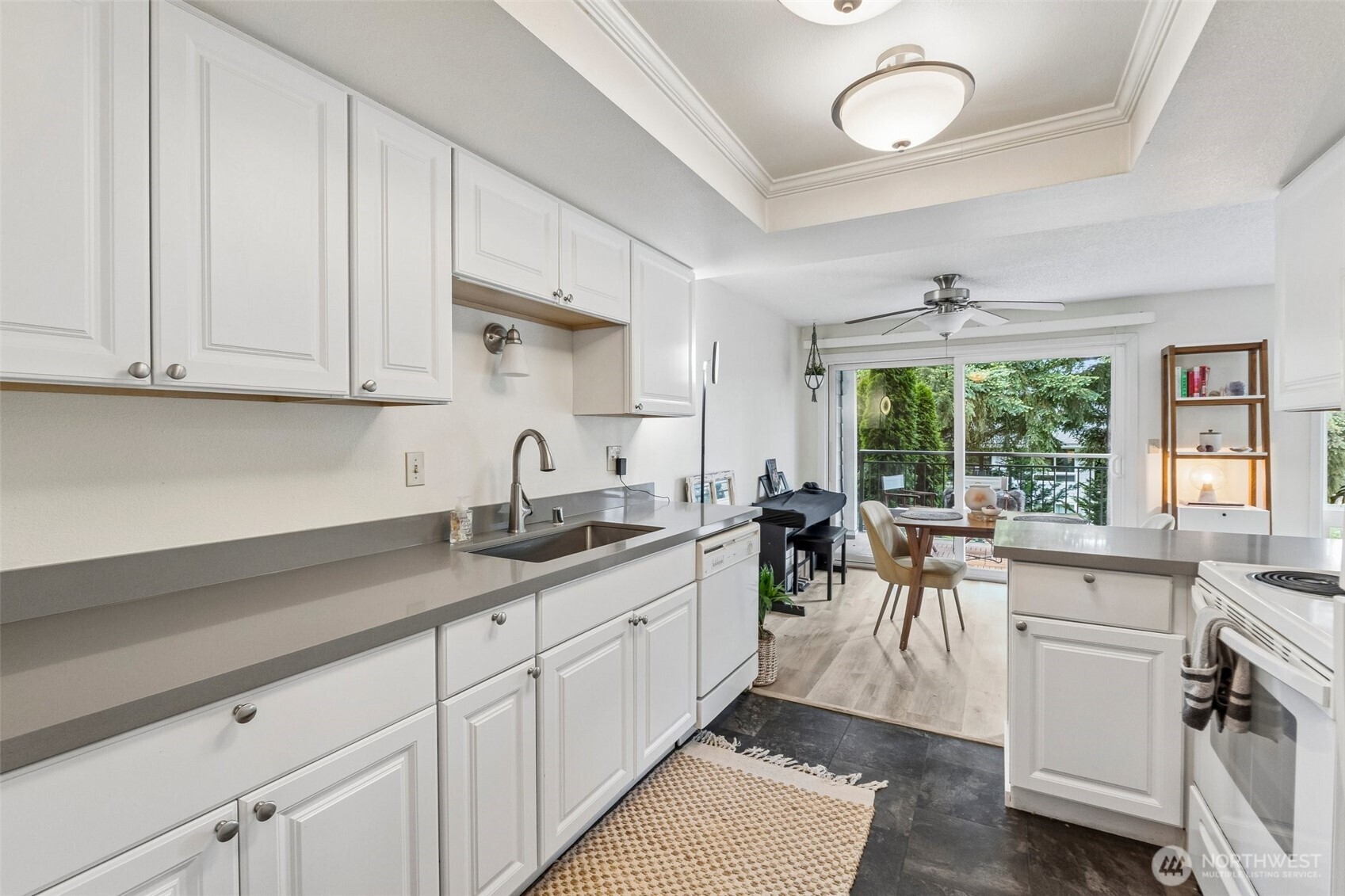 15214 NE 8th Street Bellevue WA 98005