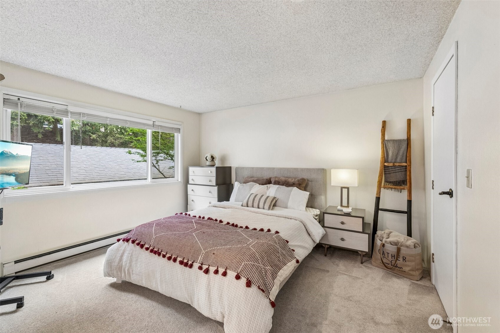 15214 NE 8th Street Bellevue WA 98005