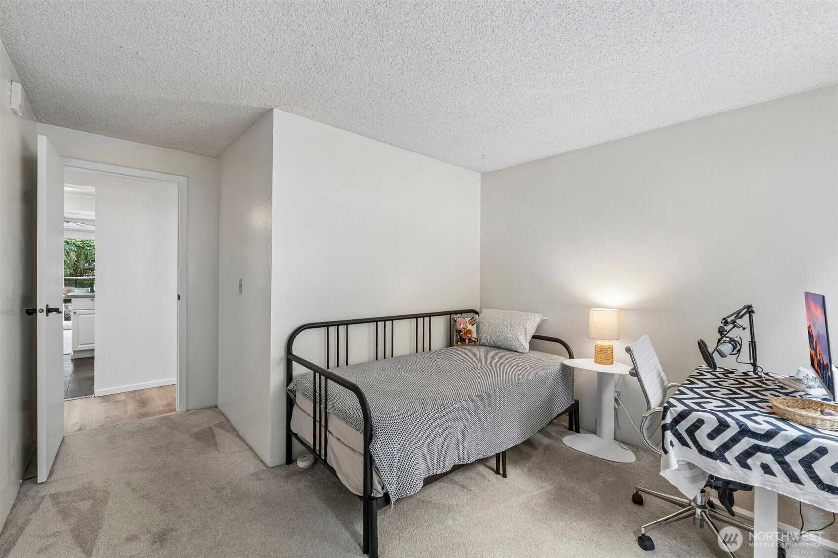 15214 NE 8th Street Bellevue WA 98005