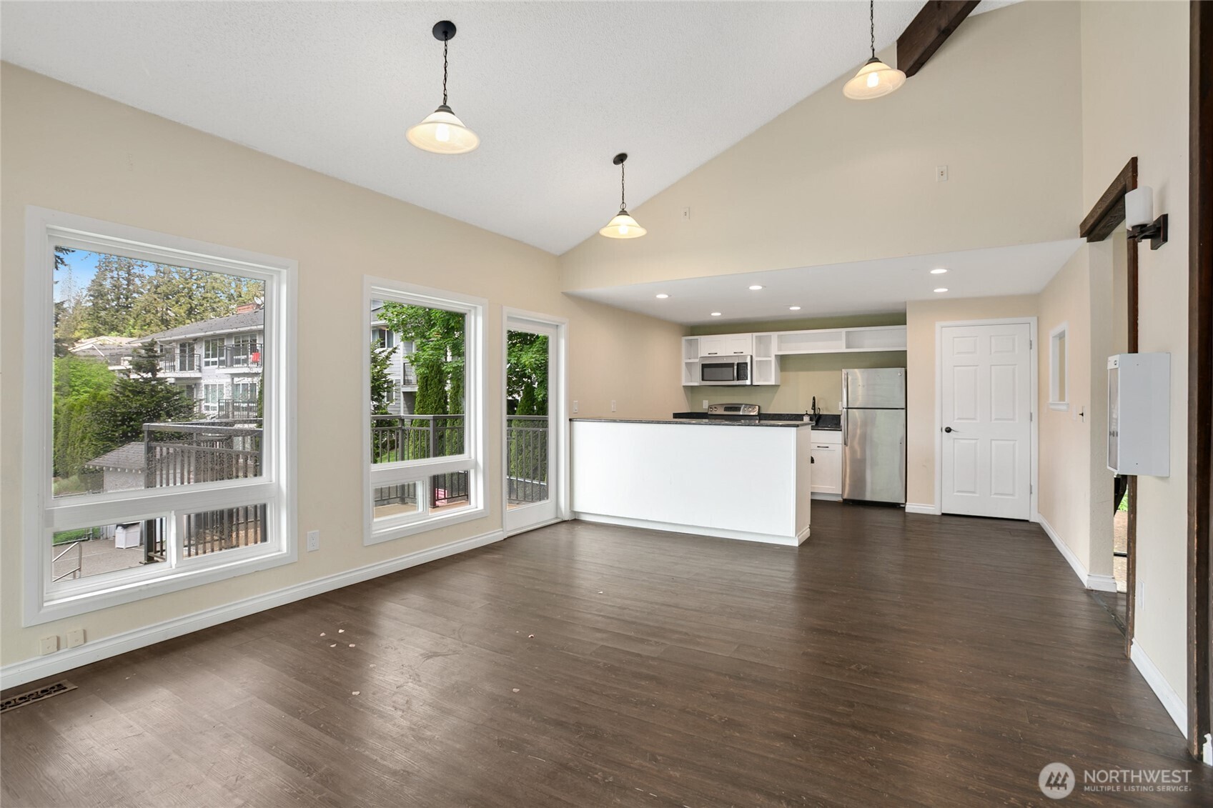 15214 NE 8th Street Bellevue WA 98005