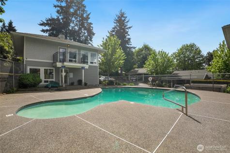 15214 NE 8th Street Bellevue WA 98005