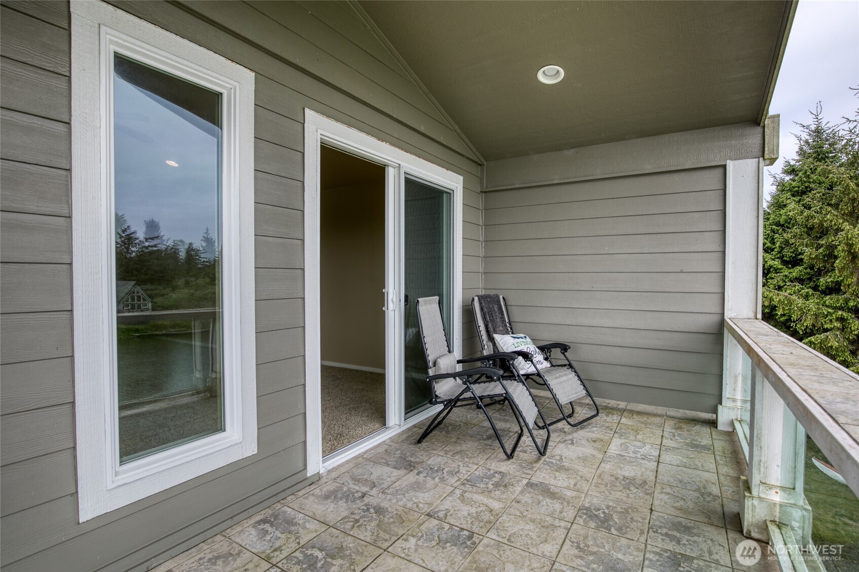 978 Point Brown Avenue SE Ocean Shores WA 98569