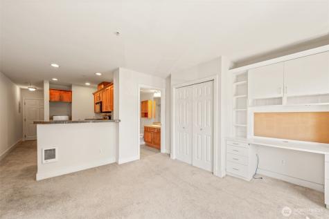 123 Queen Anne Avenue N Seattle WA 98109
