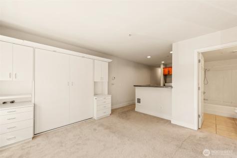 123 Queen Anne Avenue N Seattle WA 98109