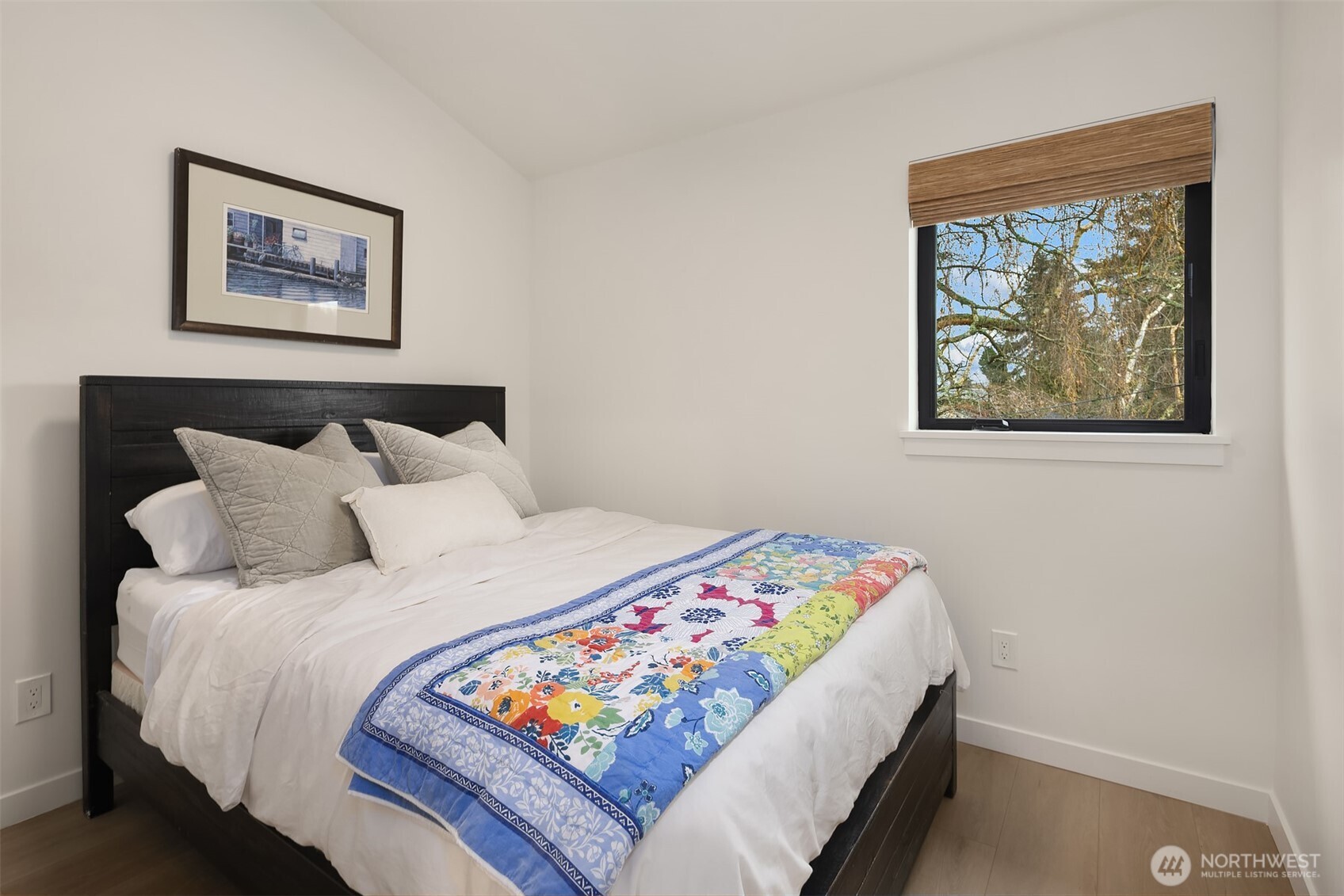 4009 33rd Avenue W Seattle WA 98199