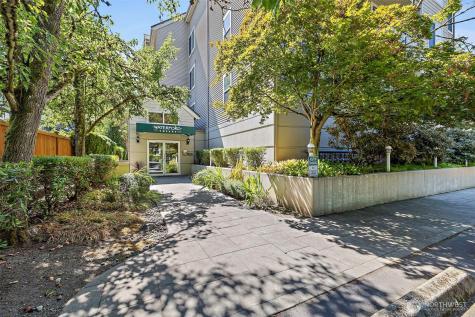6831 170TH Kenmore WA 98028