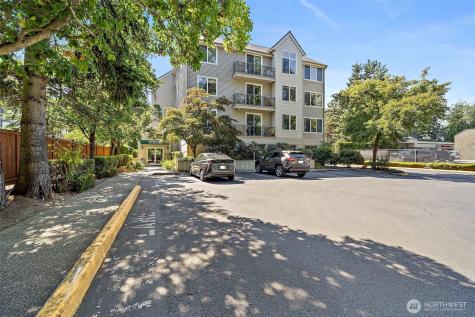 6831 NE 170th Street Kenmore WA 98028