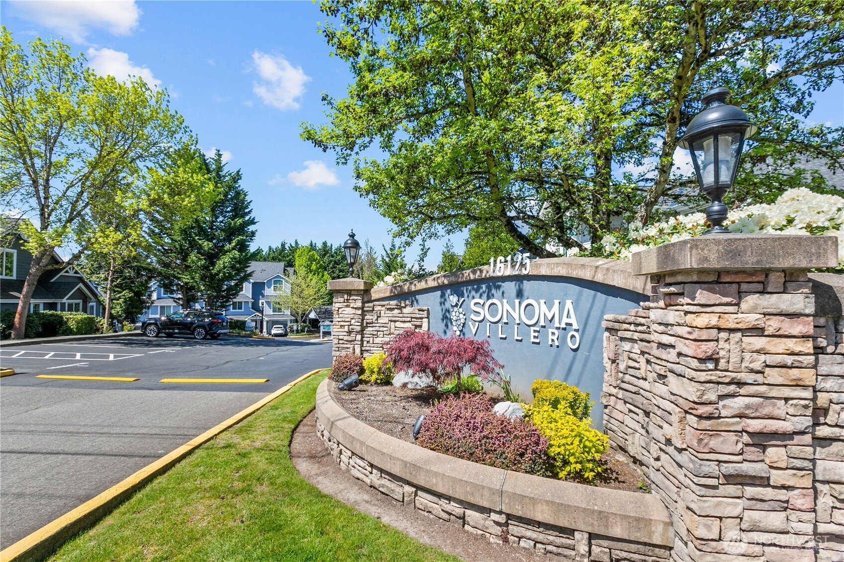 16125 Juanita Woodinville Way NE Bothell WA 98011
