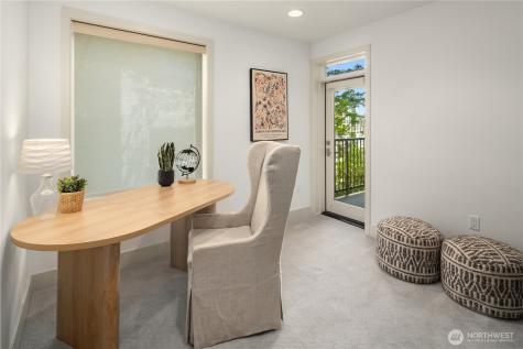 9123 NE Juanita Drive Kirkland WA 98034