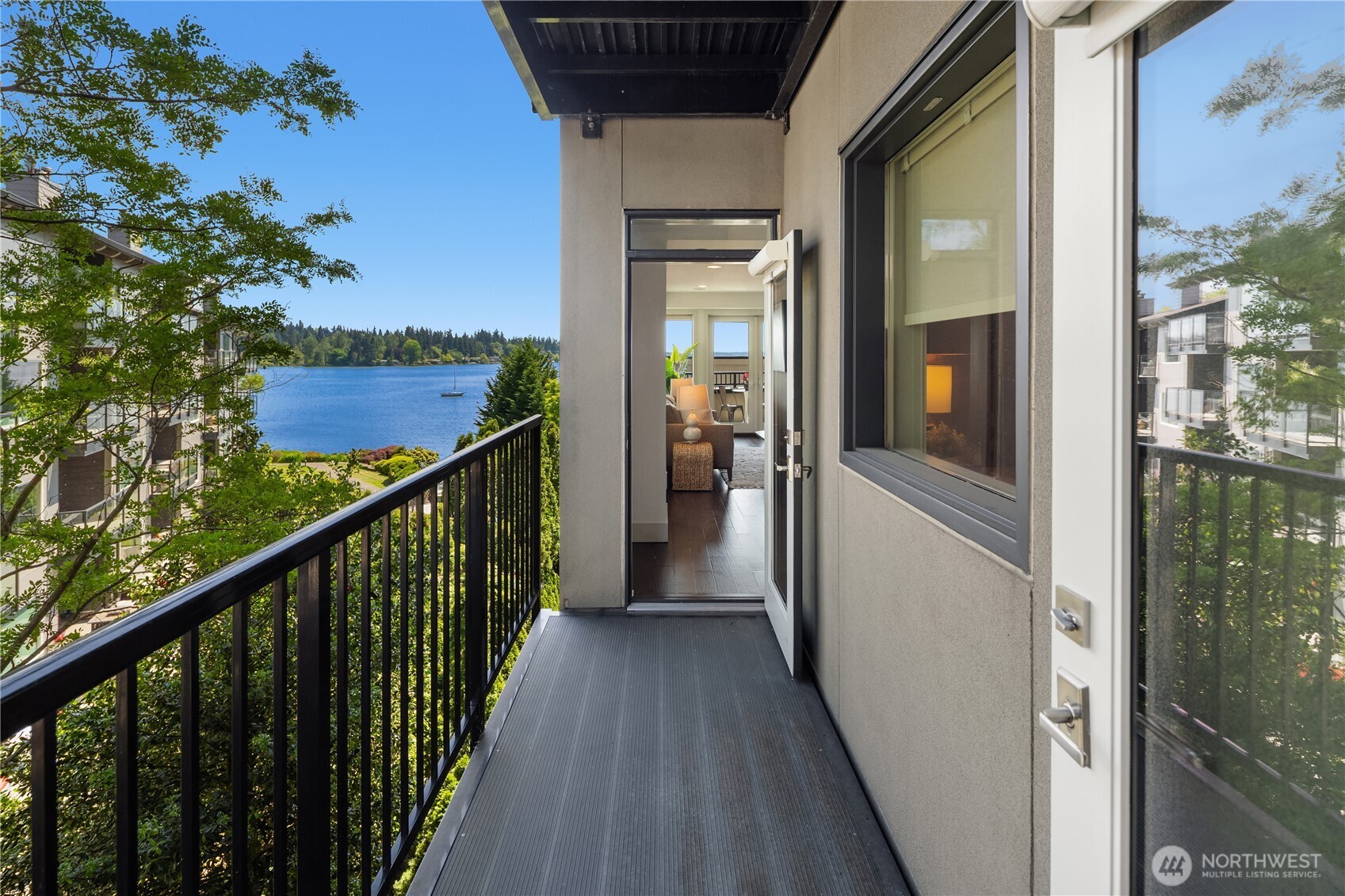 9123 NE Juanita Drive Kirkland WA 98034