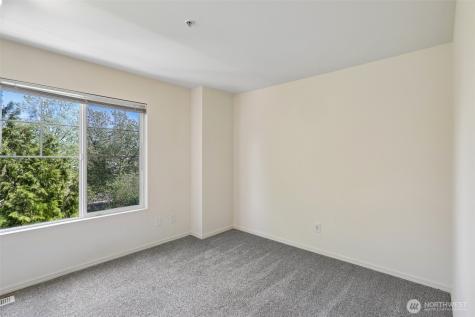 23220 63rd Place S Kent WA 98032