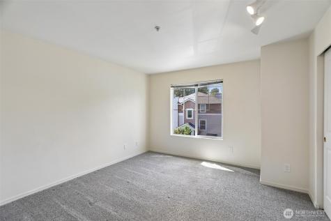 23220 63rd Place S Kent WA 98032