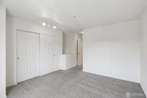 23220 63rd Place S Kent WA 98032
