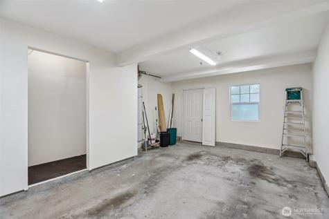 23220 63rd Place S Kent WA 98032