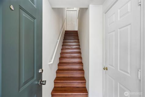 23220 63rd Place S Kent WA 98032