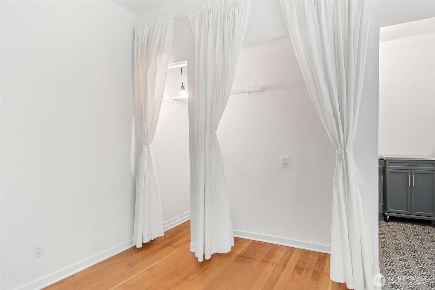 7 Harrison Street Seattle WA 98109