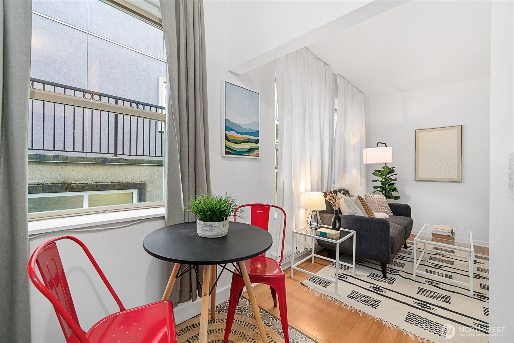 7 Harrison Street Seattle WA 98109