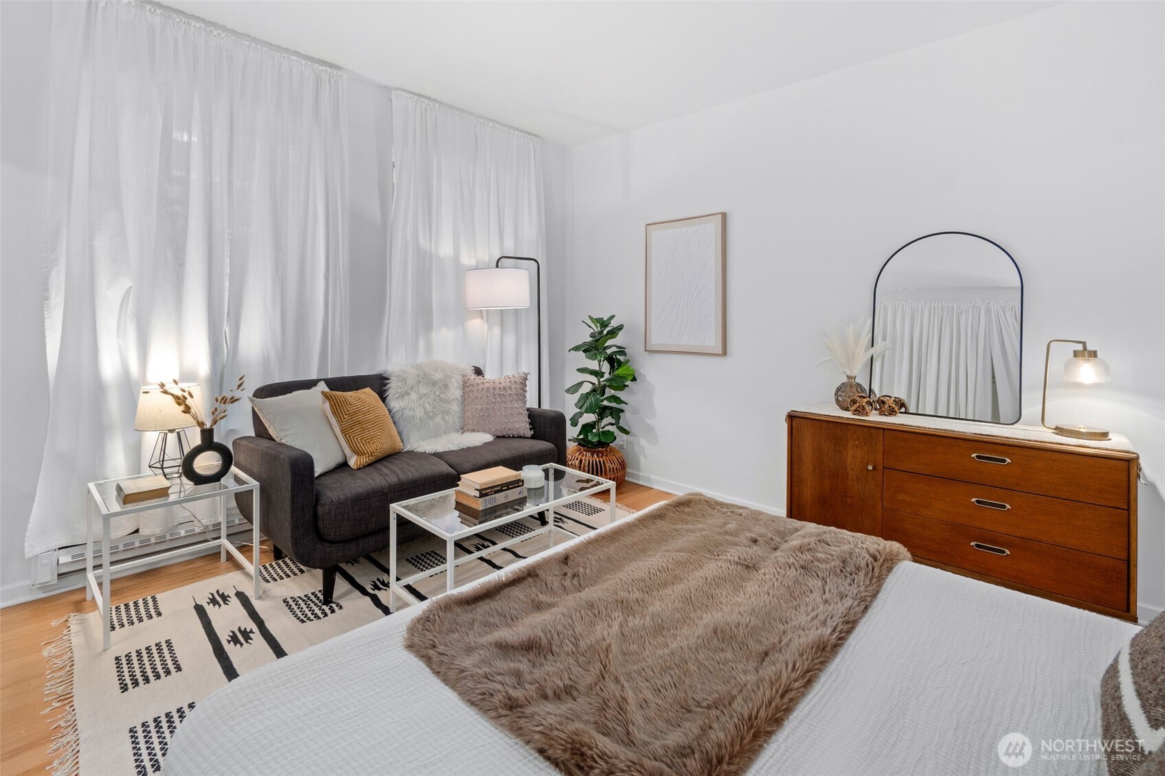 7 Harrison Street Seattle WA 98109