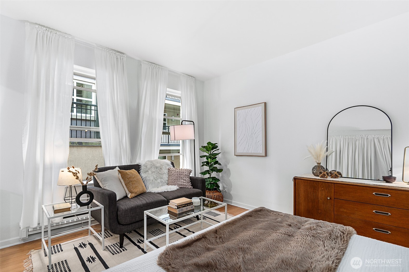 7 Harrison Street Seattle WA 98109