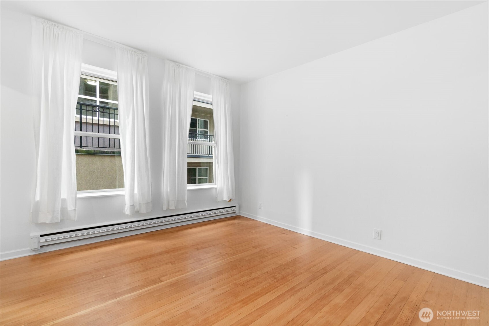 7 Harrison Street Seattle WA 98109