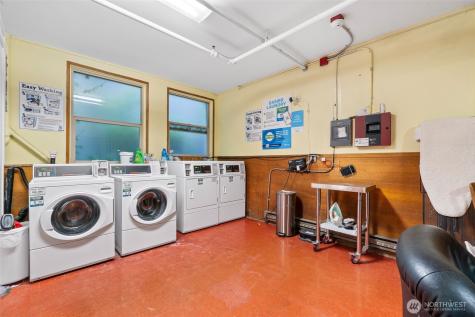 7 Harrison Street Seattle WA 98109