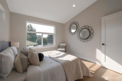 1605 SW Kenyon Street Seattle WA 98106