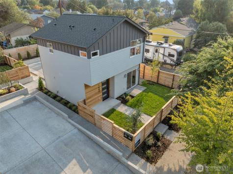 1605 SW Kenyon Street Seattle WA 98106