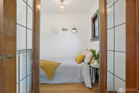 408 Bellevue Avenue E Seattle WA 98102