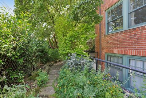 408 Bellevue Avenue E Seattle WA 98102