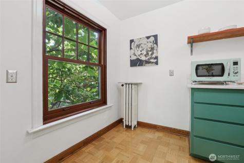 408 Bellevue Avenue E Seattle WA 98102